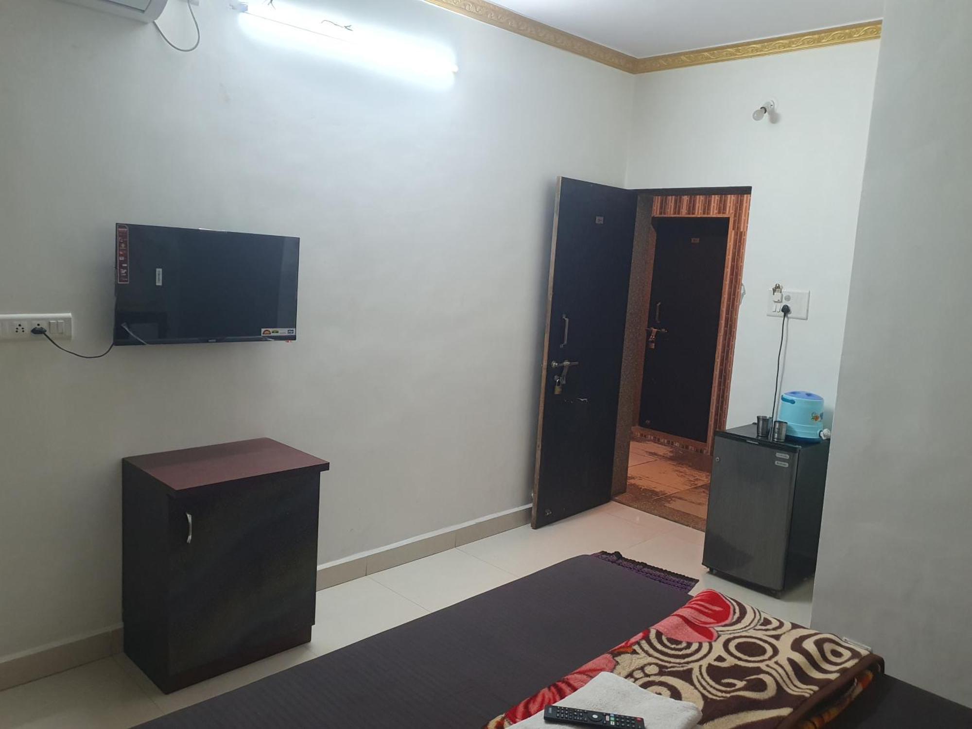 Hiral Residency Hotel Matheran Exterior photo