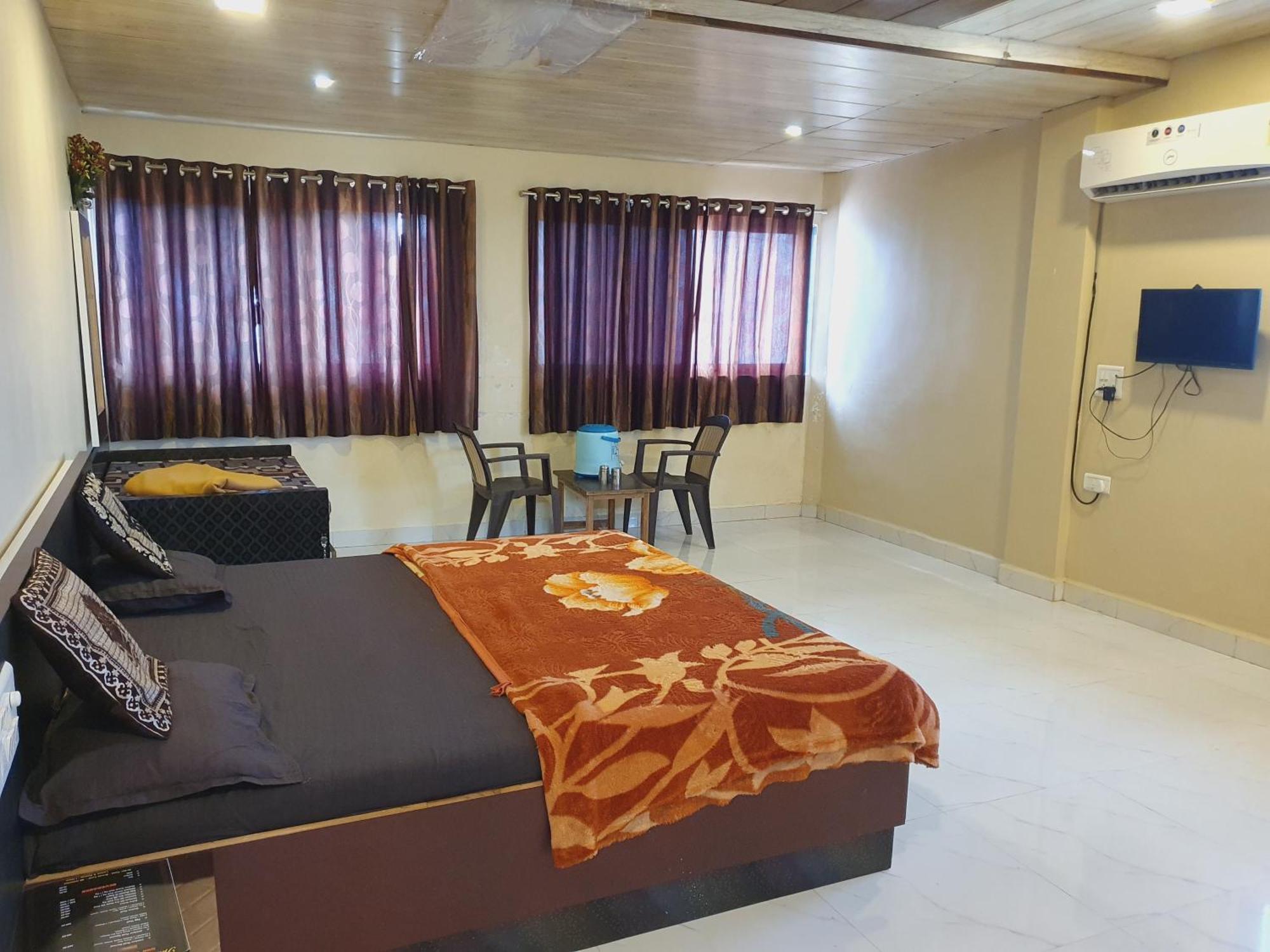 Hiral Residency Hotel Matheran Exterior photo